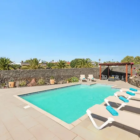 Sarita Sol By ヴィラ *